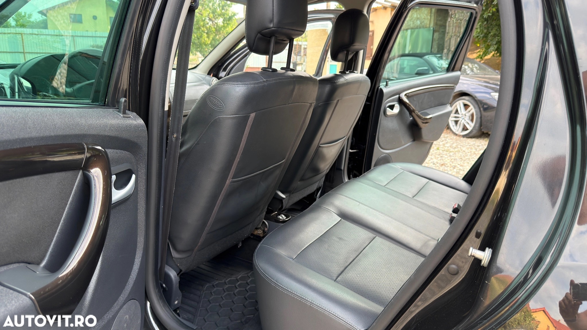 Dacia Duster 4x4 Prestige - poza 8