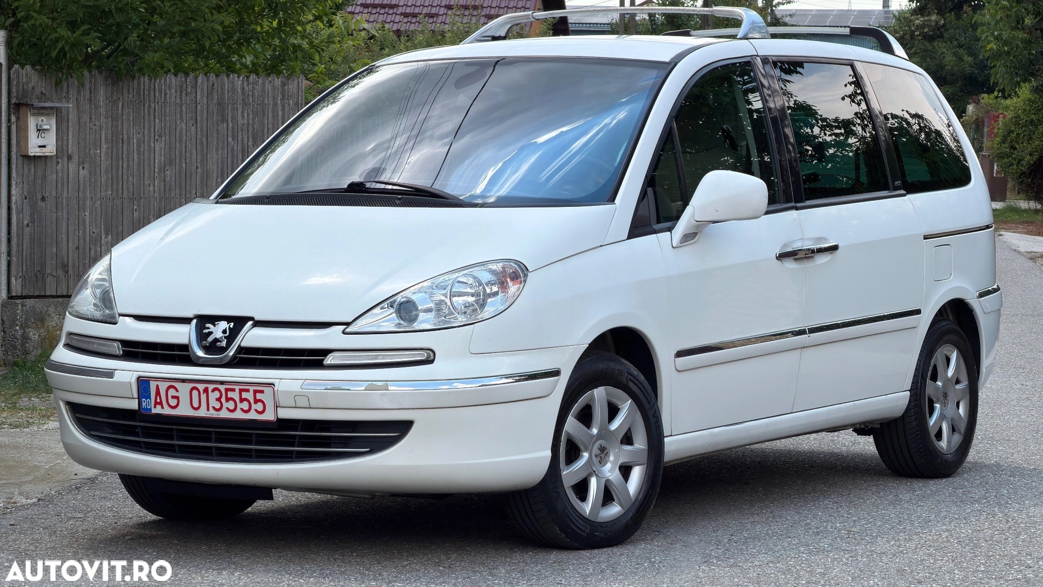 Peugeot 807 HDi 135 Allure - poza 2